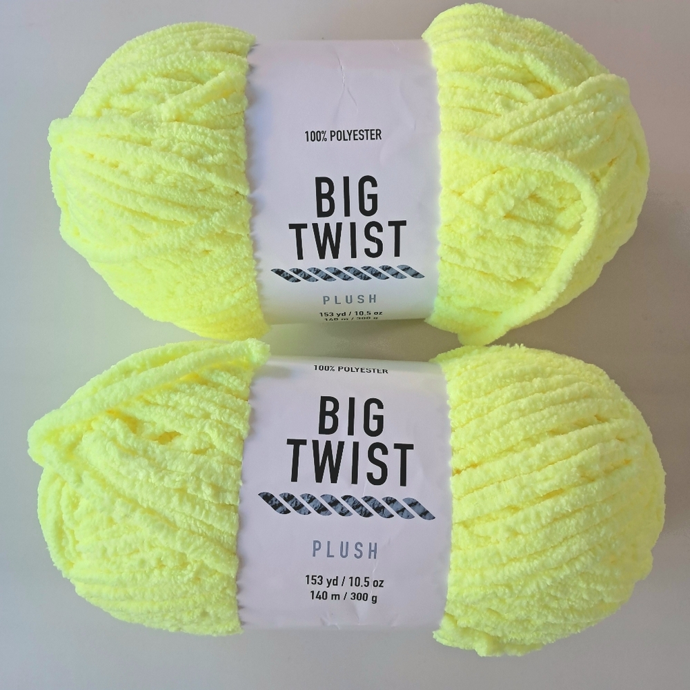 Big Twist Plush Electric Yellow Yarn Super Bulky 153yds 10.5 oz Lot of 2